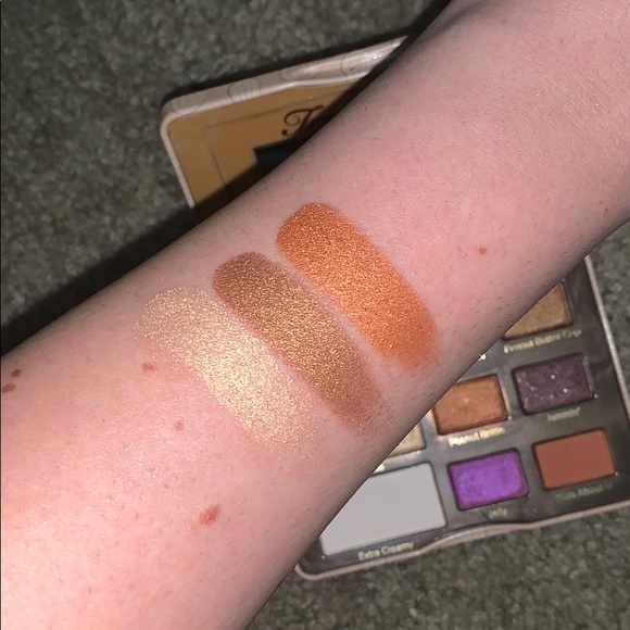 Too Faced Peanut Butter & Jelly Eyeshadow Palette - Picture 5 of 7